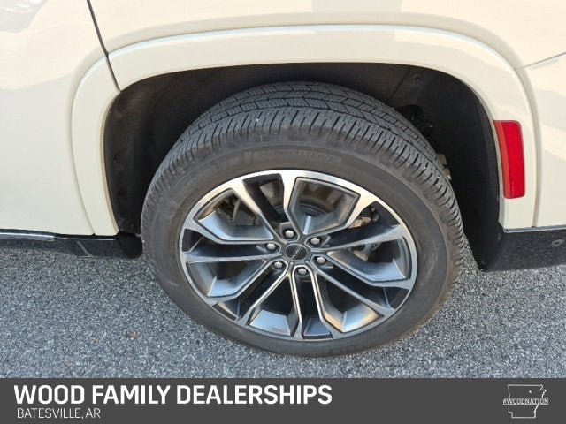 2022 Jeep Grand Wagoneer Series III