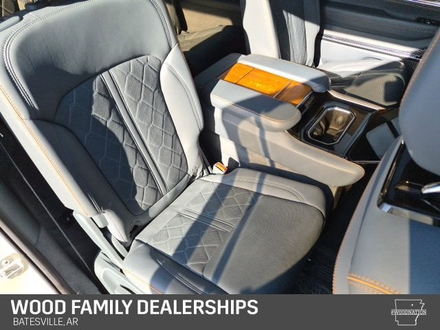 2022 Jeep Grand Wagoneer Series III