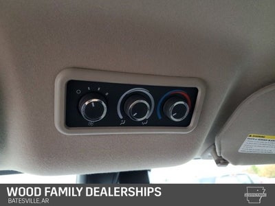 2024 Chevrolet Express Passenger 3500 1LT