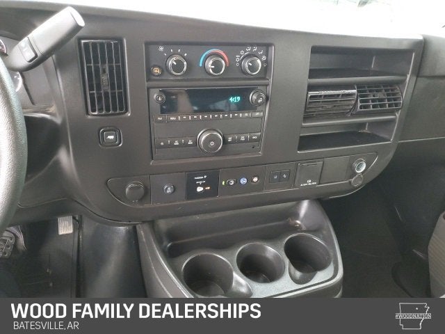 2024 Chevrolet Express Passenger 3500 1LT