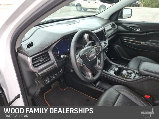 2023 GMC Acadia AT4