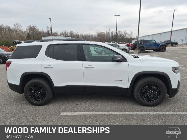2023 GMC Acadia AT4