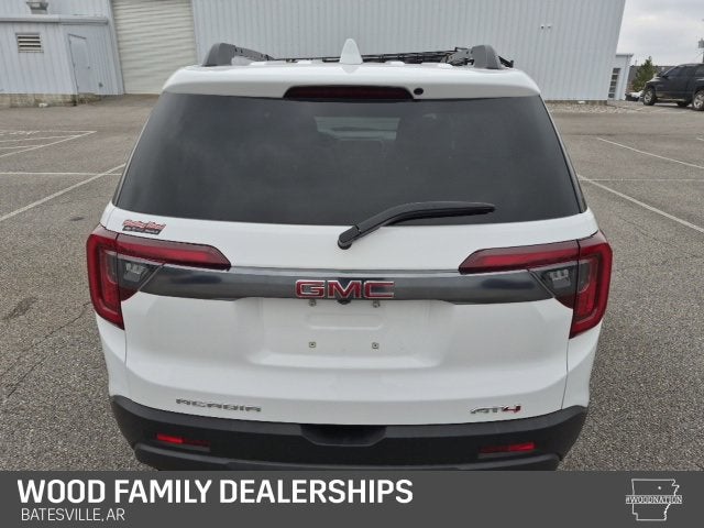 2023 GMC Acadia AT4