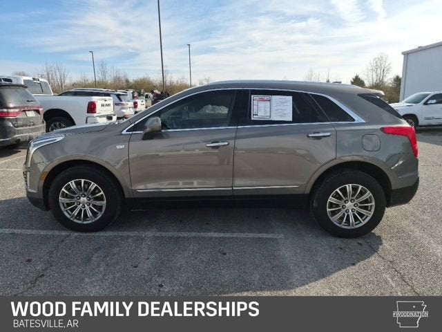 Used 2017 Cadillac XT5 Luxury with VIN 1GYKNBRS1HZ282631 for sale in Batesville, AR