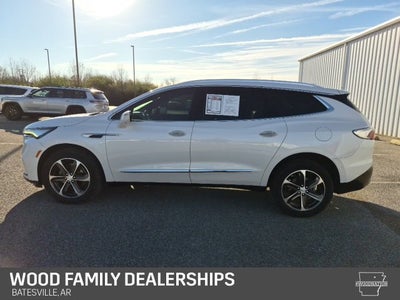 2022 Buick Enclave Essence