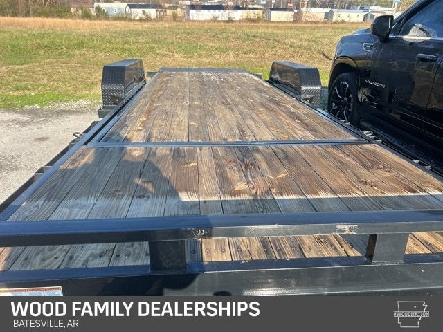 2019 SURETRAC TILT TRAILER Base