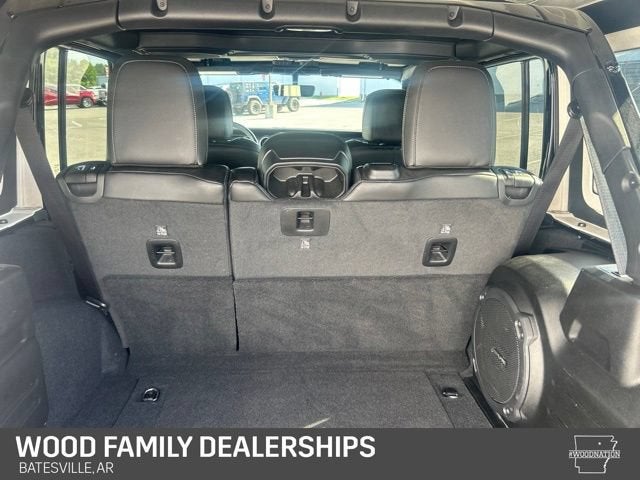 2022 Jeep Wrangler Unlimited Sahara Altitude