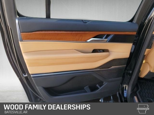 2024 Jeep Grand Wagoneer L Series III