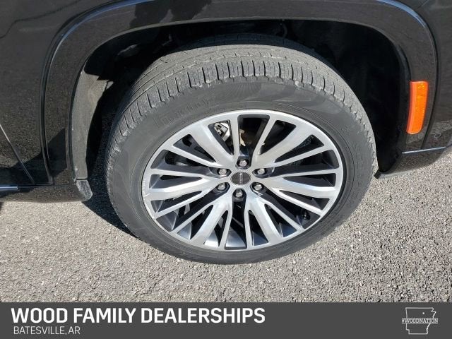 2024 Jeep Grand Wagoneer L Series III