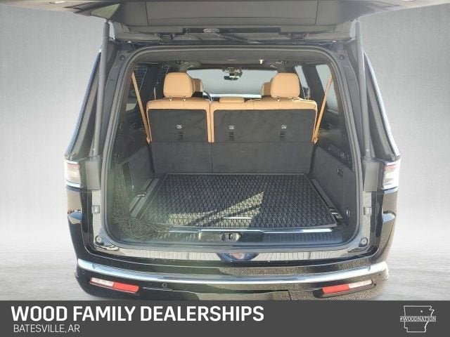 2024 Jeep Grand Wagoneer L Series III