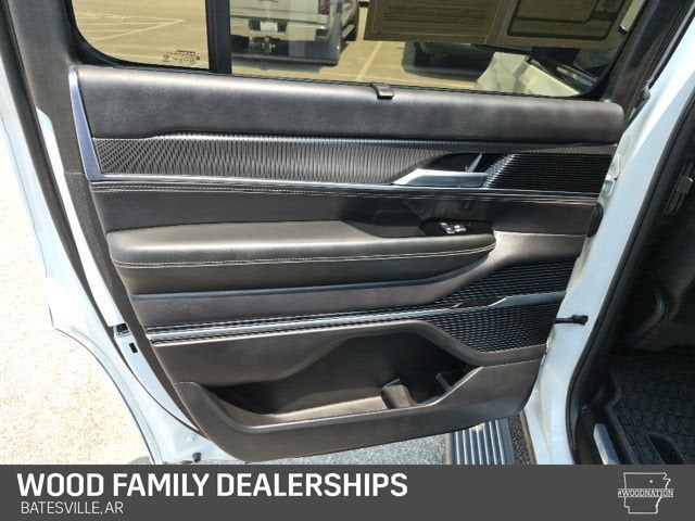 2022 Jeep Grand Wagoneer Series II Obsidian