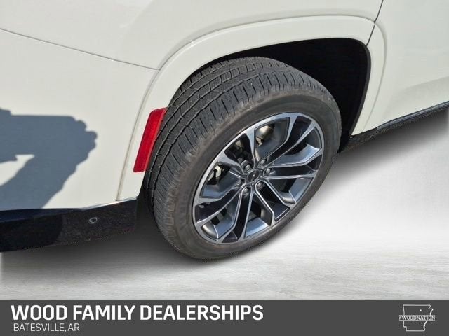 2022 Jeep Grand Wagoneer Series III