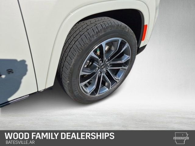 2022 Jeep Grand Wagoneer Series III