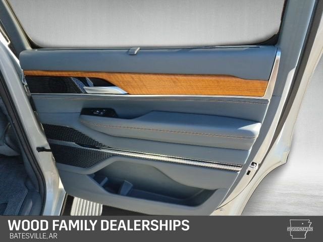 2022 Jeep Grand Wagoneer Series III