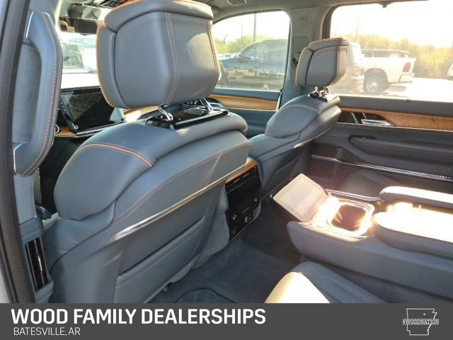 2022 Jeep Grand Wagoneer Series III