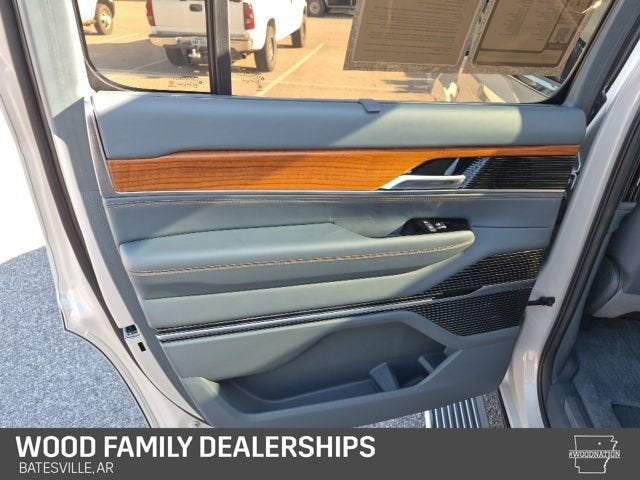 2022 Jeep Grand Wagoneer Series III