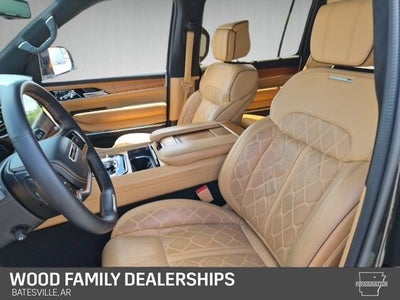 2023 Jeep Grand Wagoneer Series III