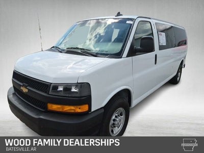 2025 Chevrolet Express Passenger 1LS