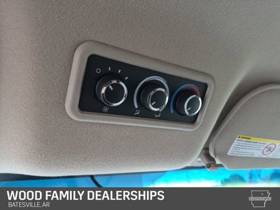 2025 Chevrolet Express Passenger 1LS