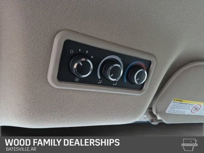 2025 Chevrolet Express Passenger 1LS