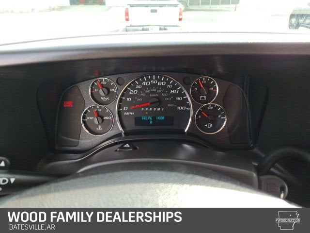 2025 Chevrolet Express Passenger 1LS