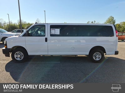2023 Chevrolet Express Passenger 3500 LS