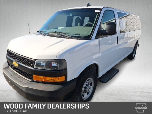 2023 Chevrolet Express Passenger 3500 LS