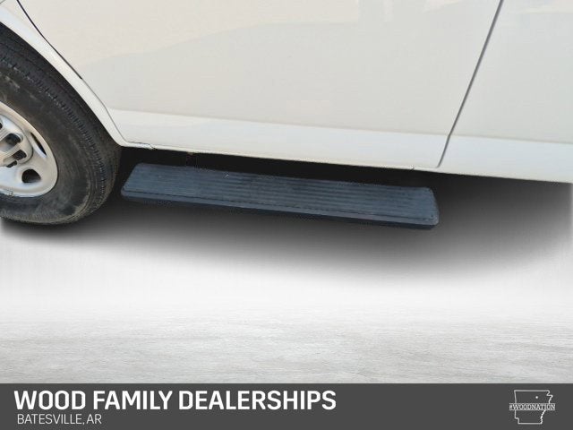 2023 Chevrolet Express Passenger 3500 LS