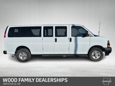 2023 Chevrolet Express Passenger 3500 LS