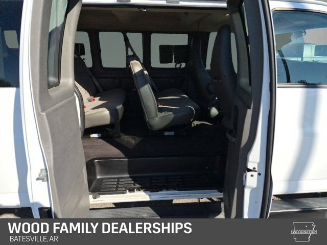 2023 Chevrolet Express Passenger 3500 LS