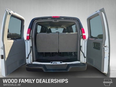 2023 Chevrolet Express Passenger 3500 LS