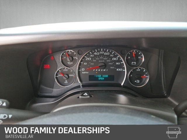 2025 Chevrolet Express Passenger 1LT