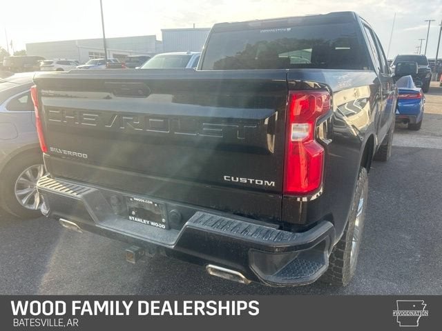 Used 2021 Chevrolet Silverado 1500 Custom with VIN 1GCPYCEF5MZ385384 for sale in Little Rock