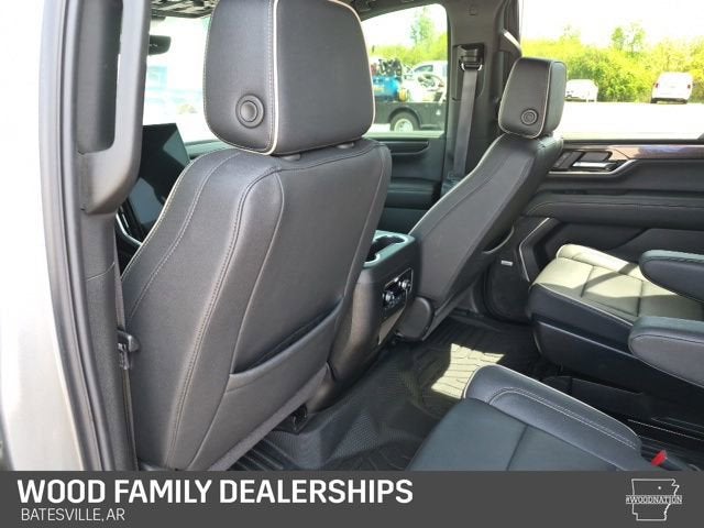 2025 GMC Yukon Elevation