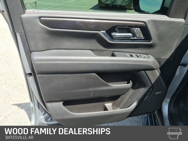 2025 GMC Yukon Elevation