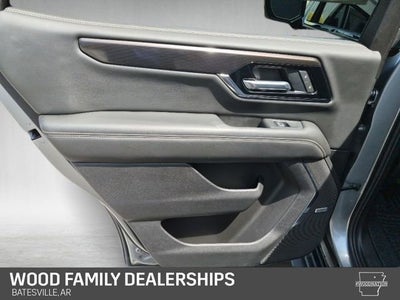 2025 GMC Yukon Elevation