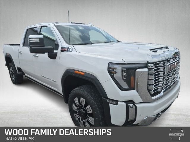 2024 GMC Sierra 4WD Crew Cab Standard Box Denali's photo