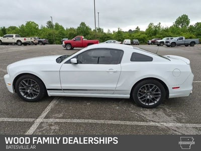 2014 Ford Mustang V6