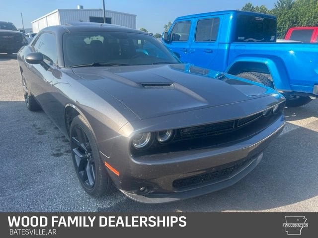 2020 Dodge Challenger SXT Auto's photo