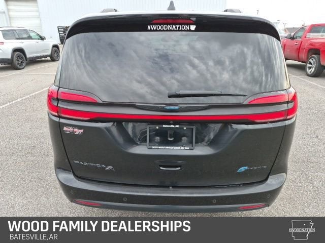 2021 Chrysler Pacifica Hybrid Touring L