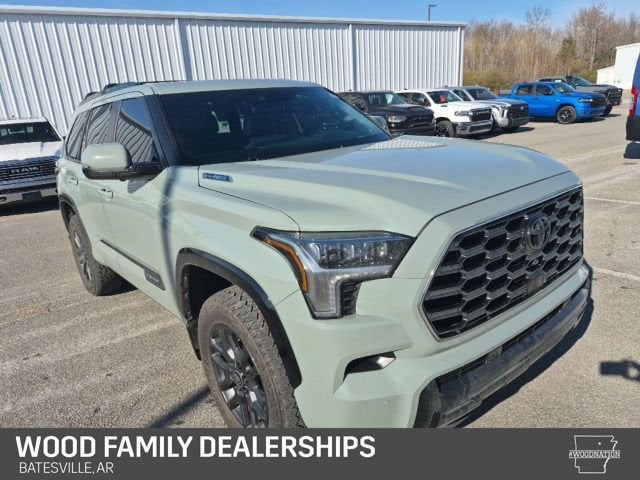 2025 Toyota Sequoia SR5